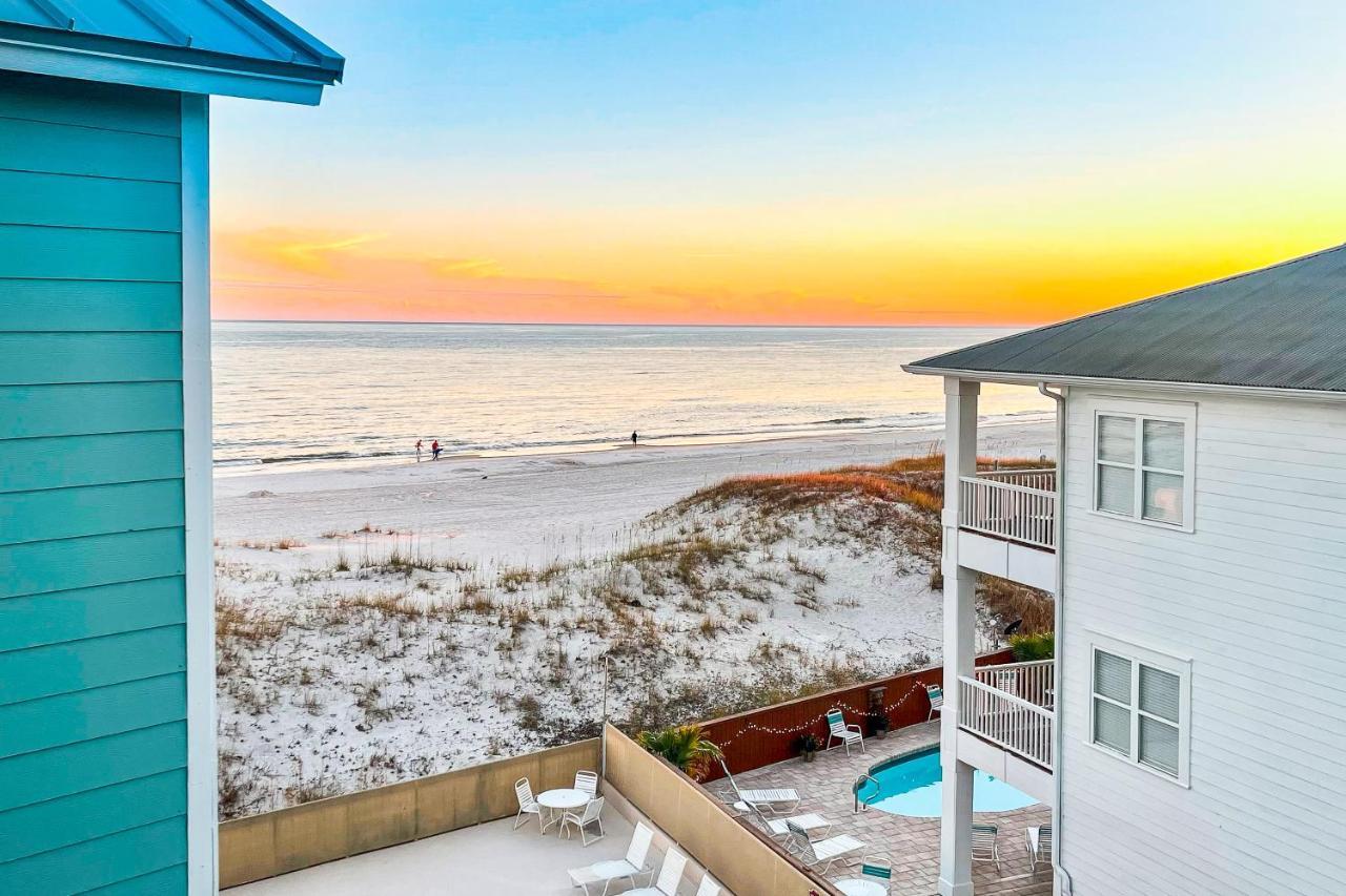 Romar Beach Condos Gulf Shores Room photo