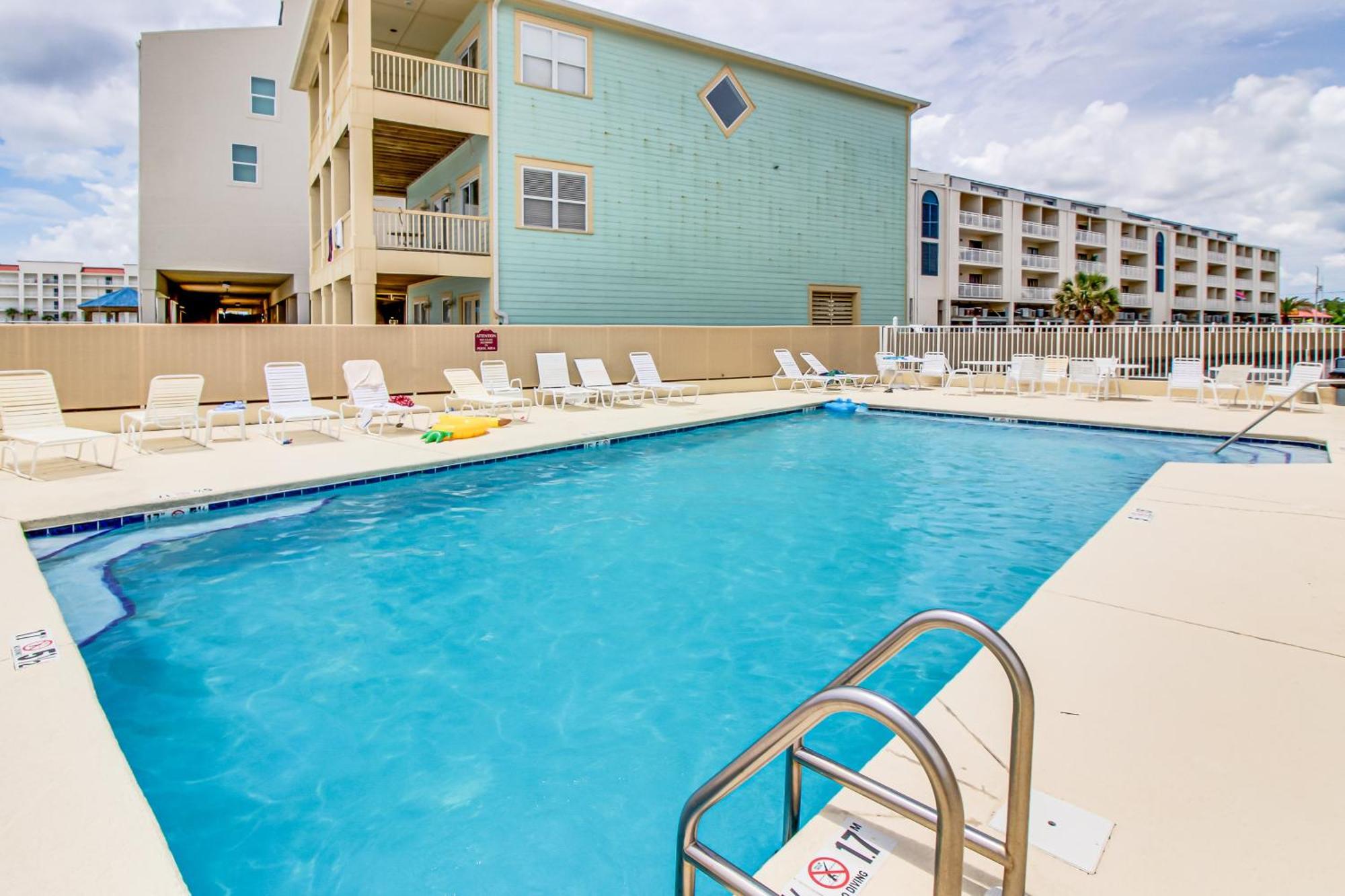 Romar Beach Condos Gulf Shores Room photo